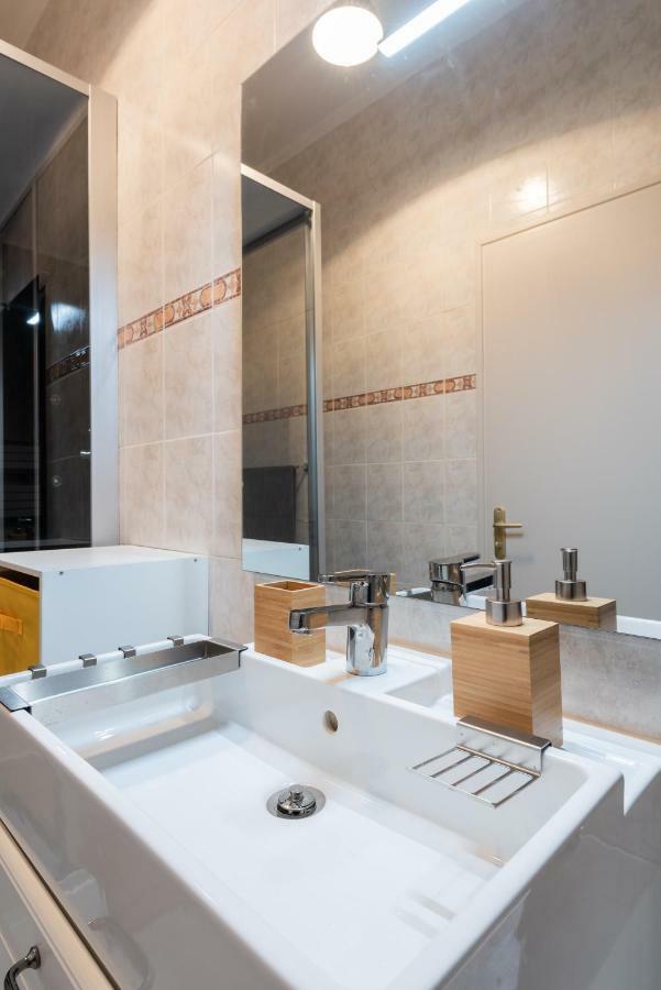 Appartement Coeur De Ville - Wifi - Lave-Seche Linge Pau Exterior foto